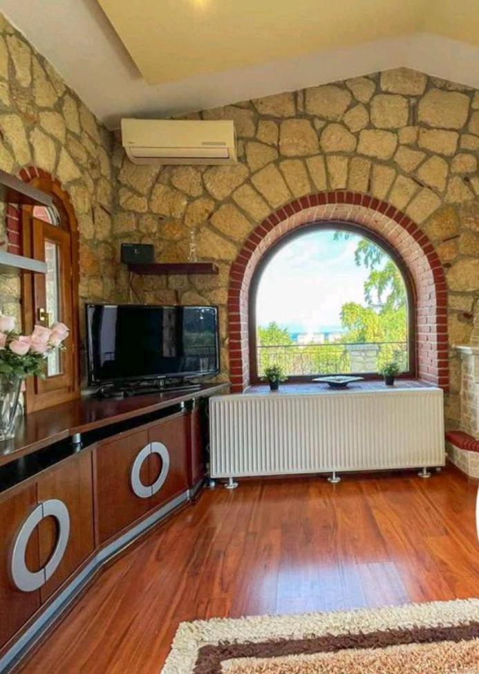Villa George Afytos Bagian luar foto